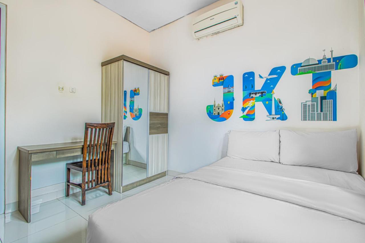 Anggrek Residence Джакарта Екстериор снимка